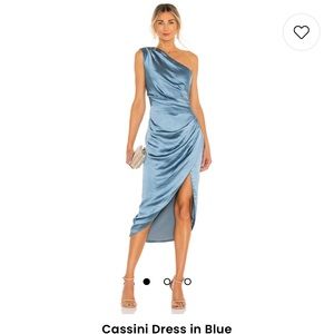 Stunning Elliatt Cassini Dress, NWT, size medium